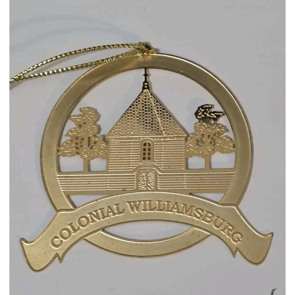 Colonial Williamsburg 24Kt. Gold Finish Christmas Ornament – The Magazine (2002)